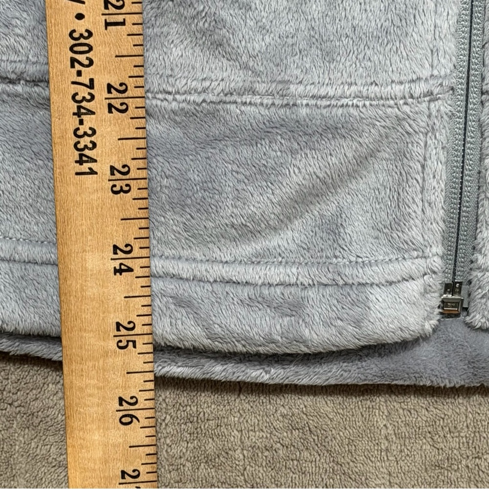 Cute Women’s Fuzzy Mountain Hard Wear Gray Fleece Vest Size Large Outdoors - Picture 8 of 8